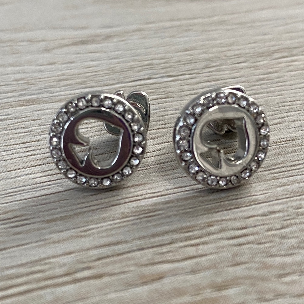 Kate Spade Sparkle Silver Spot the Spade Pave Halo Heart Stud Earrings Dust Bag - Picture 13 of 16